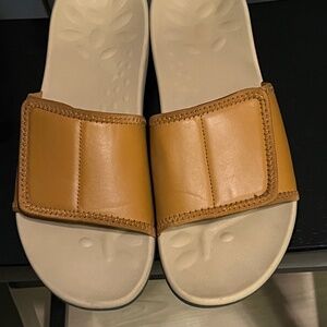 Women’s Orthopedic Slides